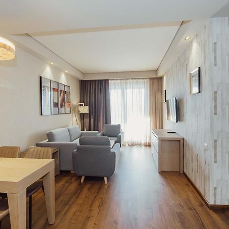 Dreamland Oasis Aparthotel Kobuleti Dış mekan fotoğraf